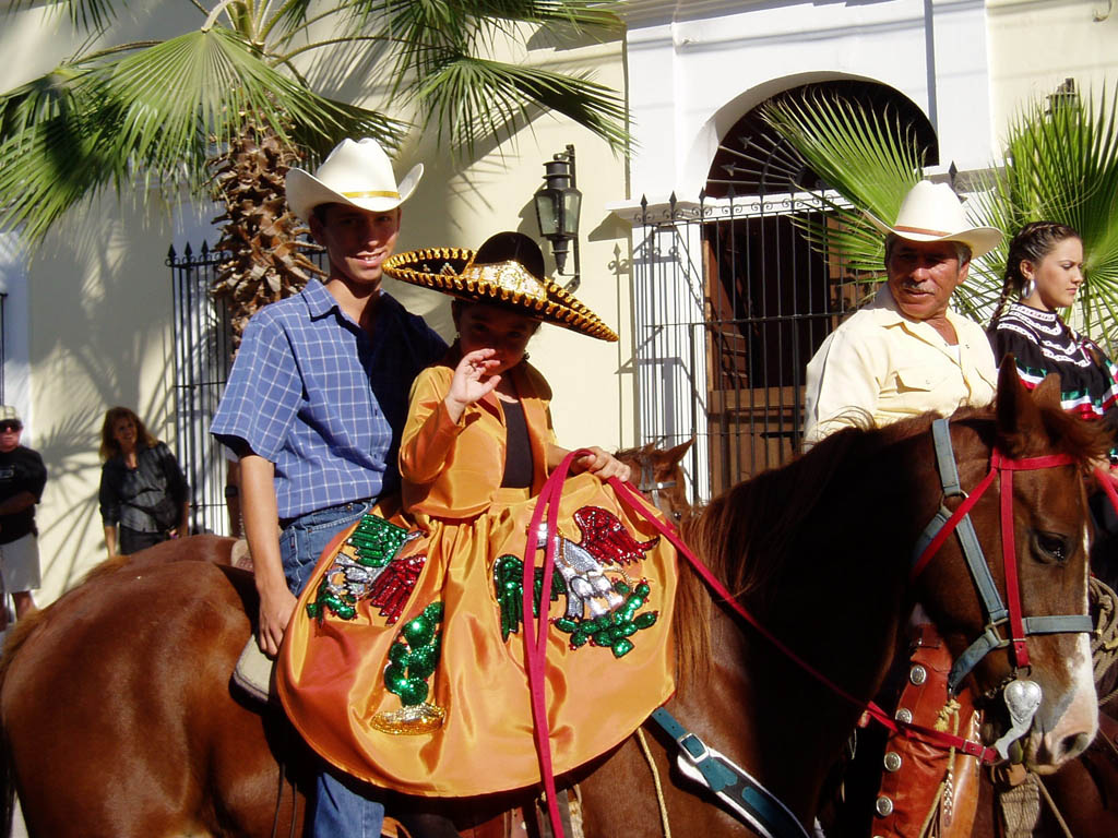 Day 4 - Alamos Parade 5